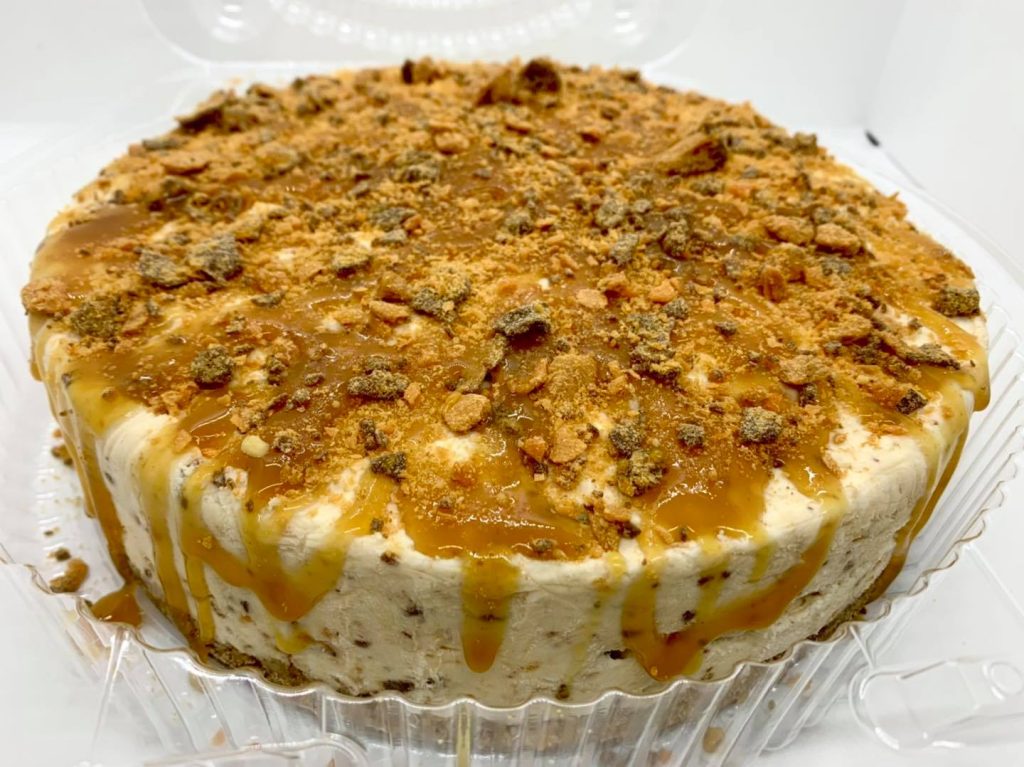 Butterfinger Cheesecake Cupcake